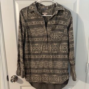 Merona Gray Button Down Shirt with Classic Style